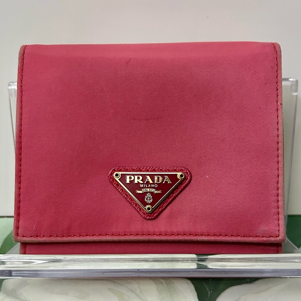 Fixer Upper Prada Tessutto Nylon Trifold